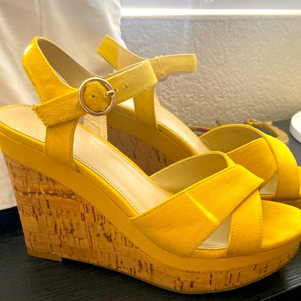 Size 6 Yellow Wedge Sandals.